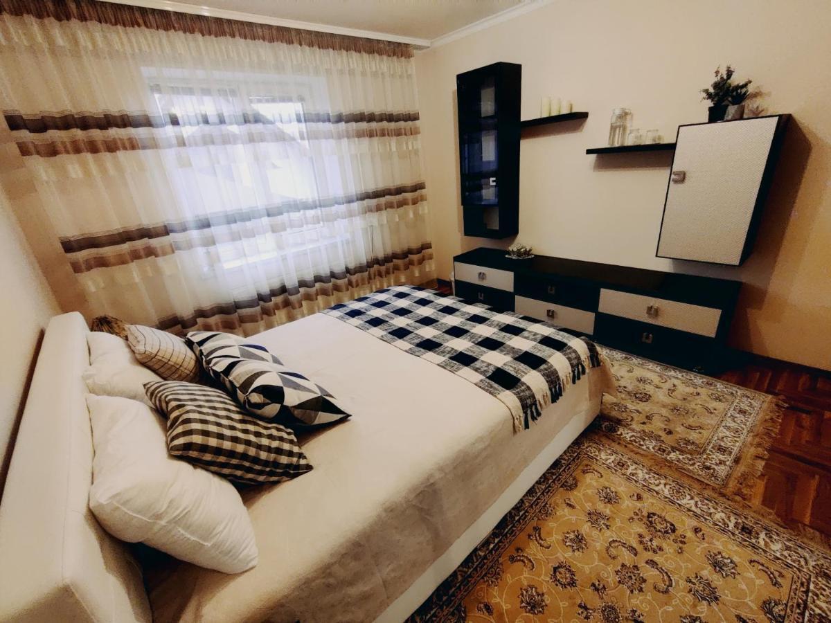 Kiki'S Villa Codru Exteriér fotografie