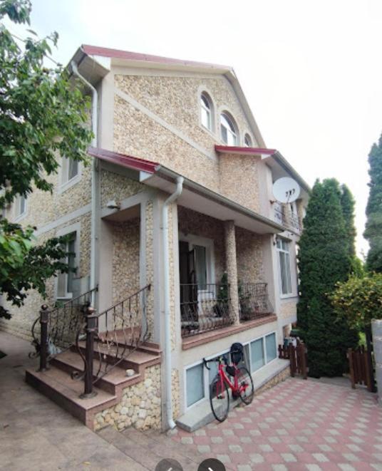 Kiki'S Villa Codru Exteriér fotografie